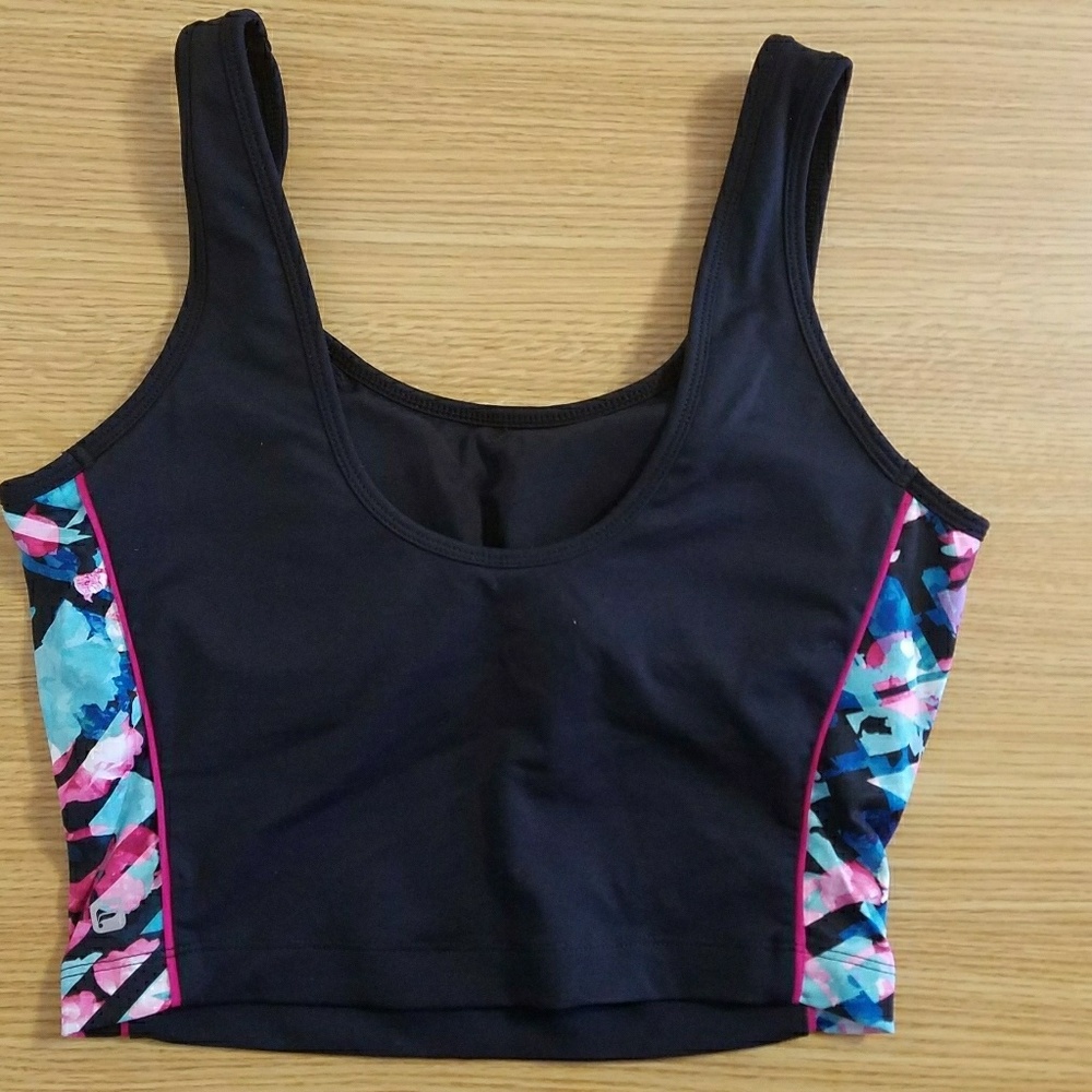 Vasha mid sports bra